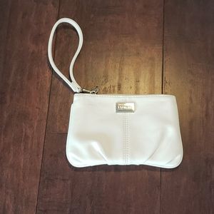 Express wristlet
